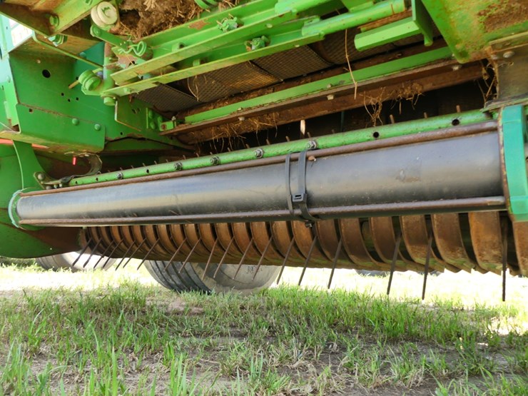 2012-john-deere-468-image-11