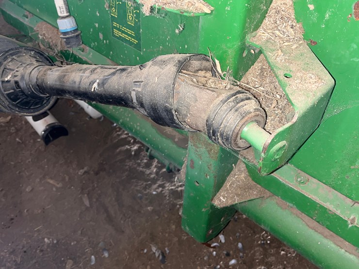 2004-john-deere-630f-image-28