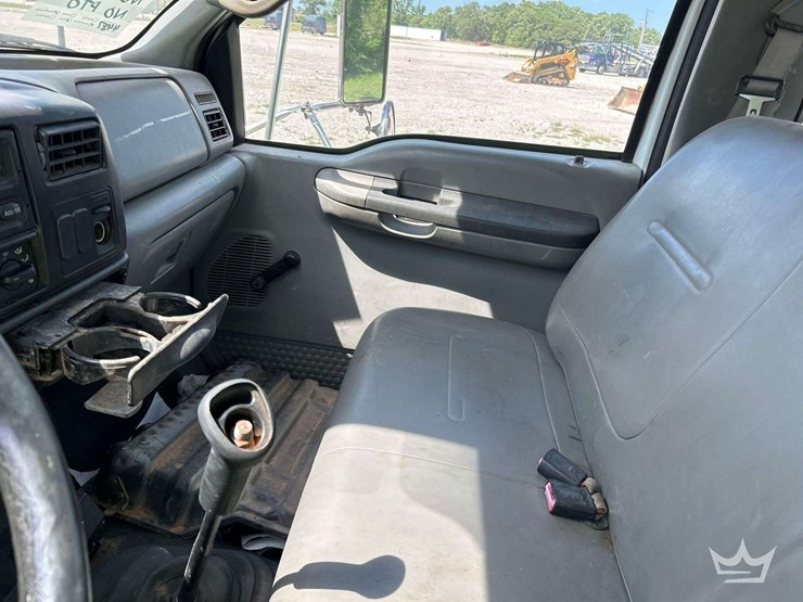 2006-ford-f750-image-19