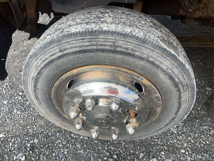2009-gmc-topkick-c4500-image-9