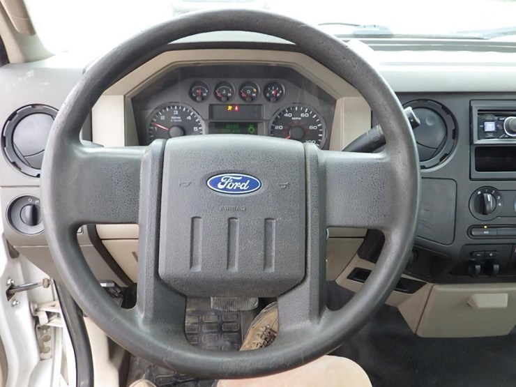 2009-ford-f250-image-30