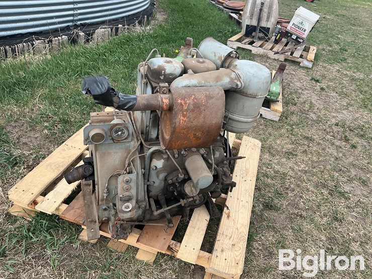 deutz-2-cyl-diesel-engine-image-3