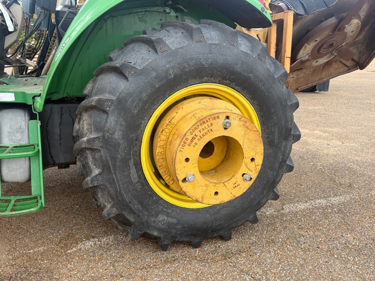john-deere-6215-image-9