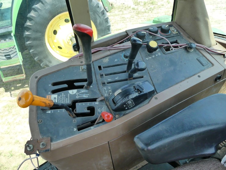 1995-john-deere-7400-image-10