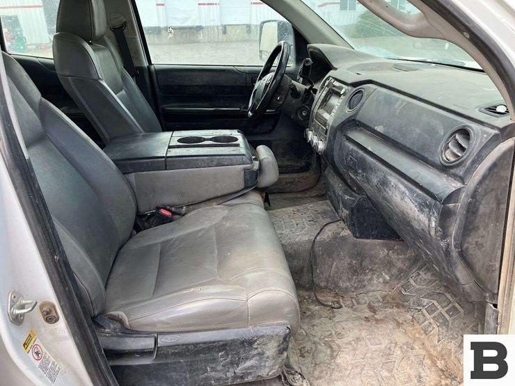 2017-toyota-tundra-image-14