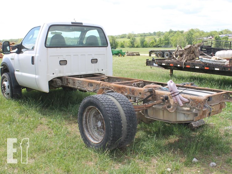 2006-ford-f550-image-2