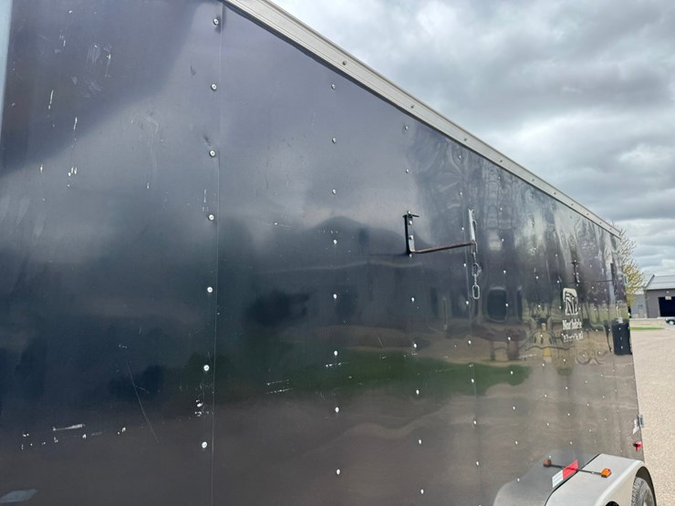#3892-•-2015-haulmark-18'-enclosed-trailer-image-12