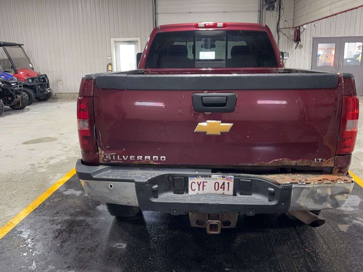 2014-chevrolet-silverado-2500hd-image-4