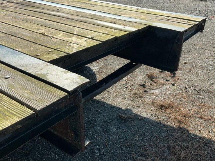 #2207-•-flatbed-equipment-trailer-image-21