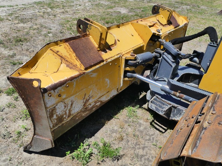 2019-deere-650k-lgp-image-7