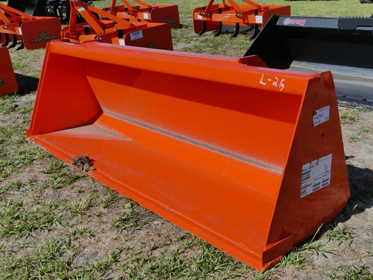 2022-kubota-72"-qa-bucket-image-2