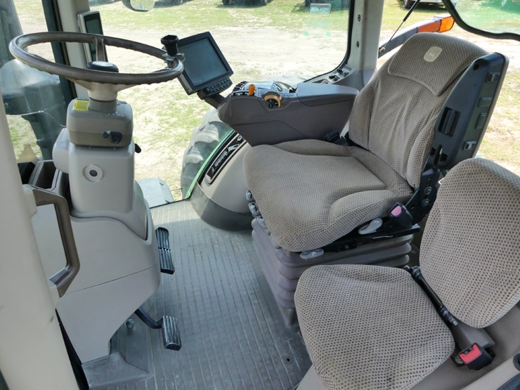 2016-john-deere-8295r-image-15