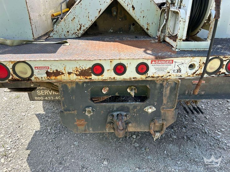 2006-ford-f750-image-25