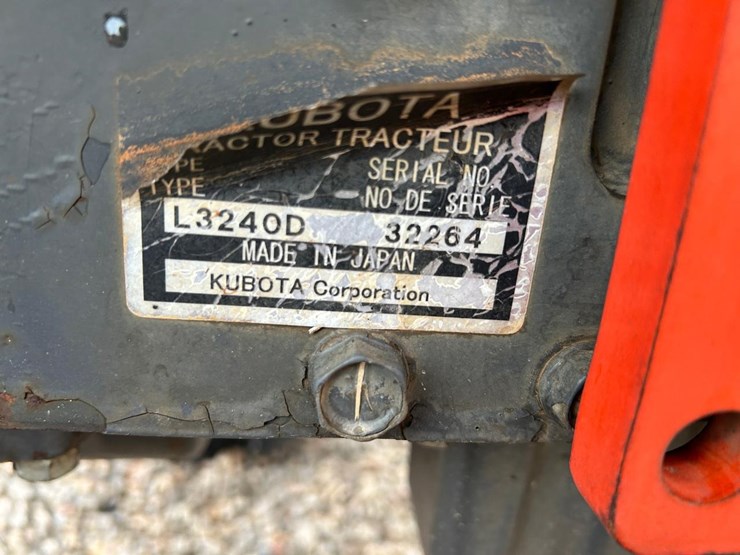 kubota-la724-image-29