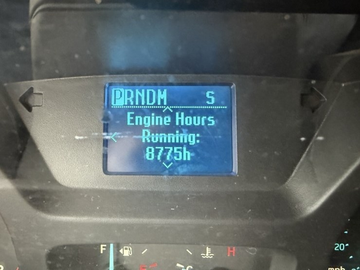 2016-ford-transit-image-28