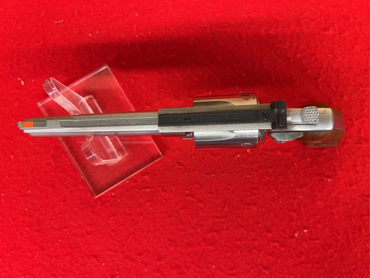 smith-&-wesson-model-63-revolver-.22-lr-image-6