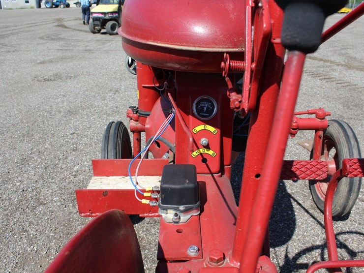 #2404-•-farmall-a-tractor-image-11