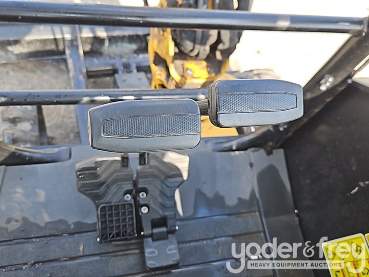 2024-caterpillar-304-image-37