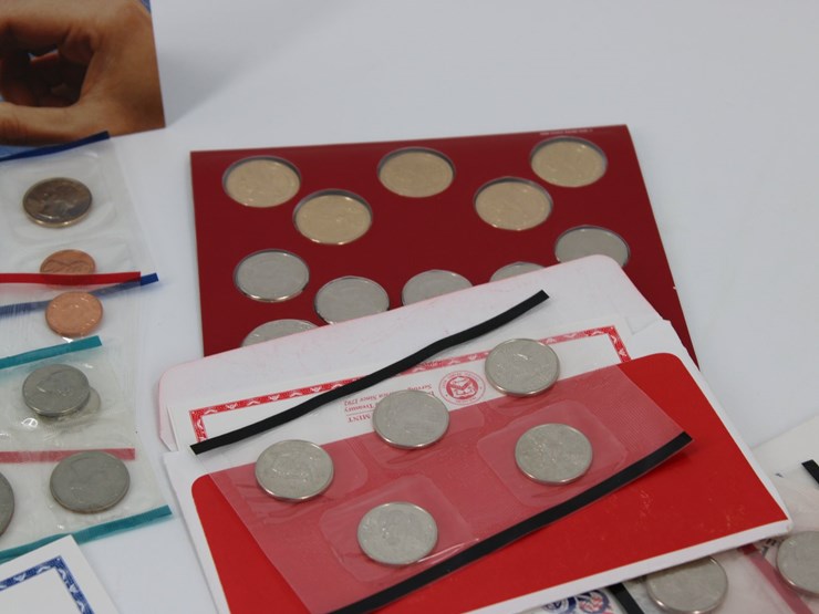 #36134-•-(12)-uncirculated-proof-coin-sets-|-silver,-etc...-image-8