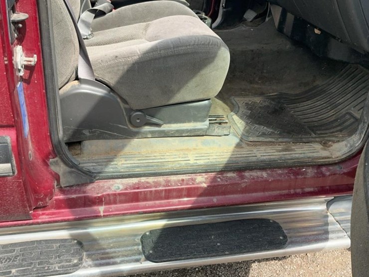 2005-chevrolet-silverado-2500hd-image-57