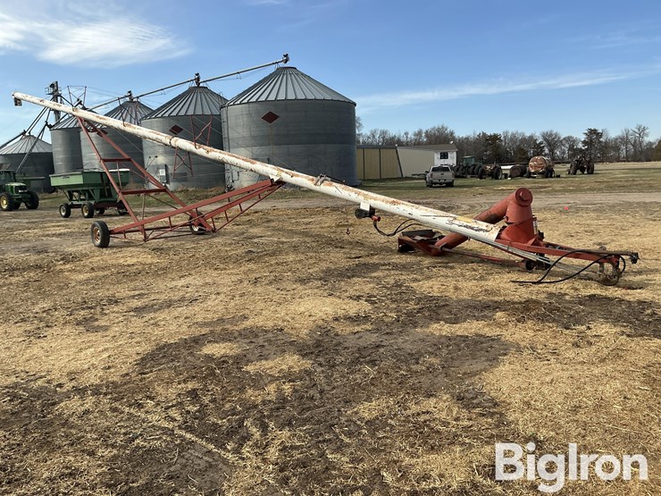 feterl-grain-auger-w/-swing-hopper-image-3
