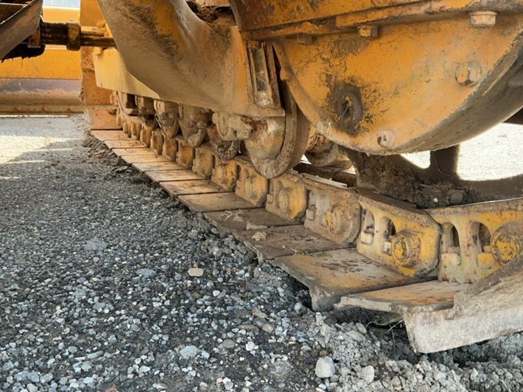 caterpillar-d4-image-26