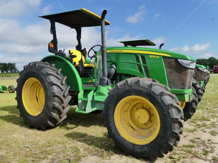 2024-john-deere-5120m-image-1