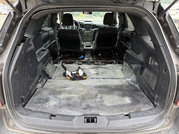 2020-ford-explorer-image-20