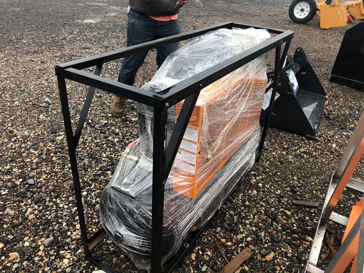 #10-•-40-gallon-2-stage-air-compressor-image-3