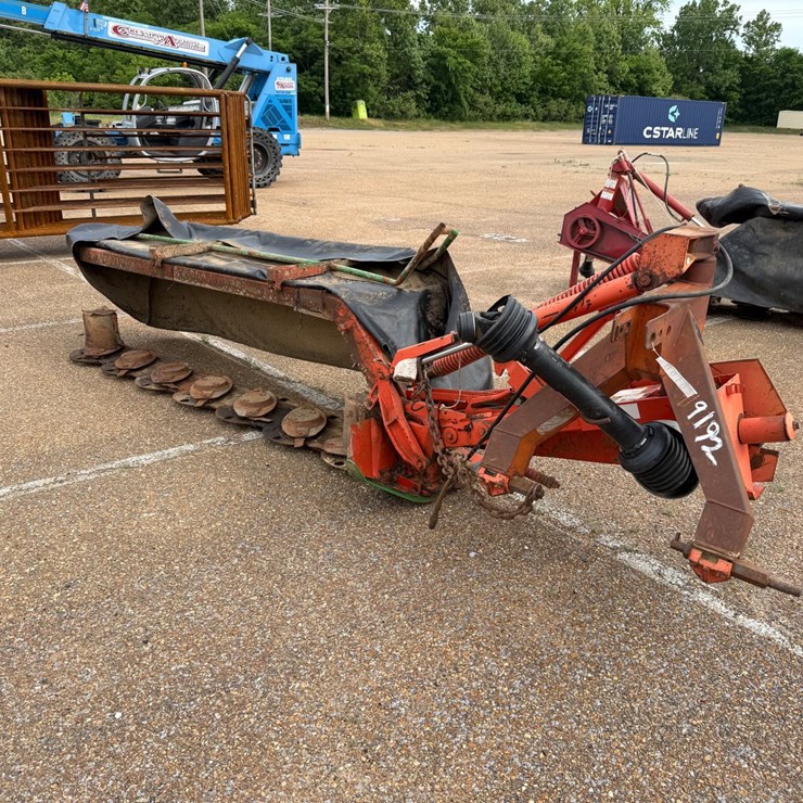 KUHN GMD700
