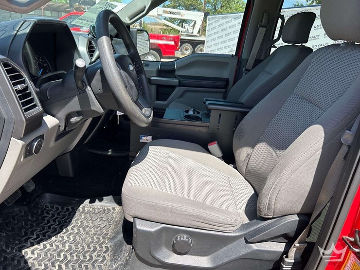 2017-ford-f150-image-12
