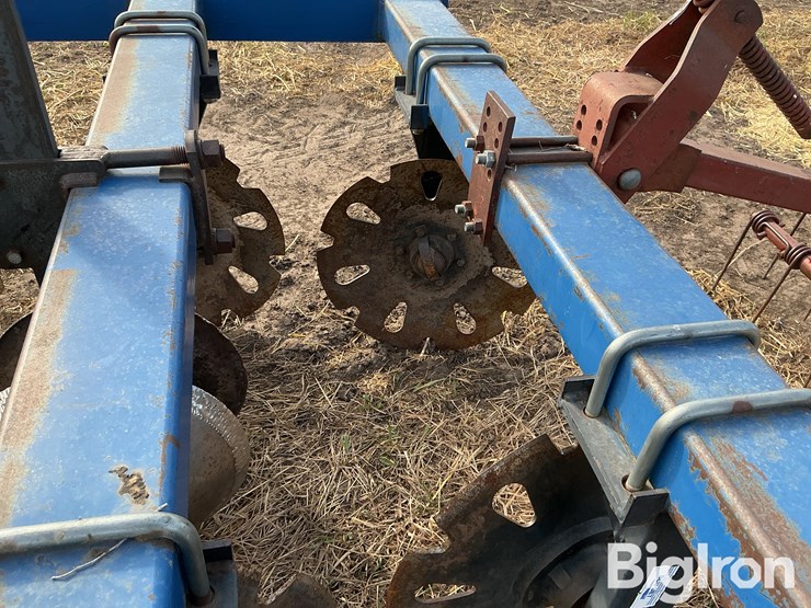 blu-jet-track-closer-image-17