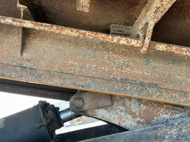 #1951-•-1990-ford-700-dump-truck-image-15