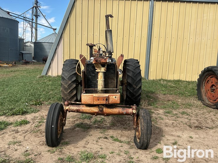cockshutt-2wd-tractor-image-2