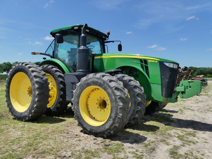 2016-john-deere-8295r-image-1