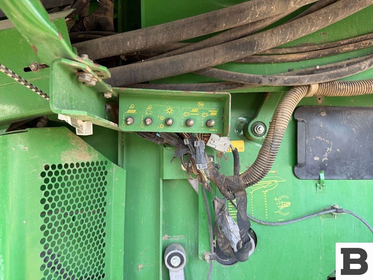2009-john-deere-9770-sts-image-53