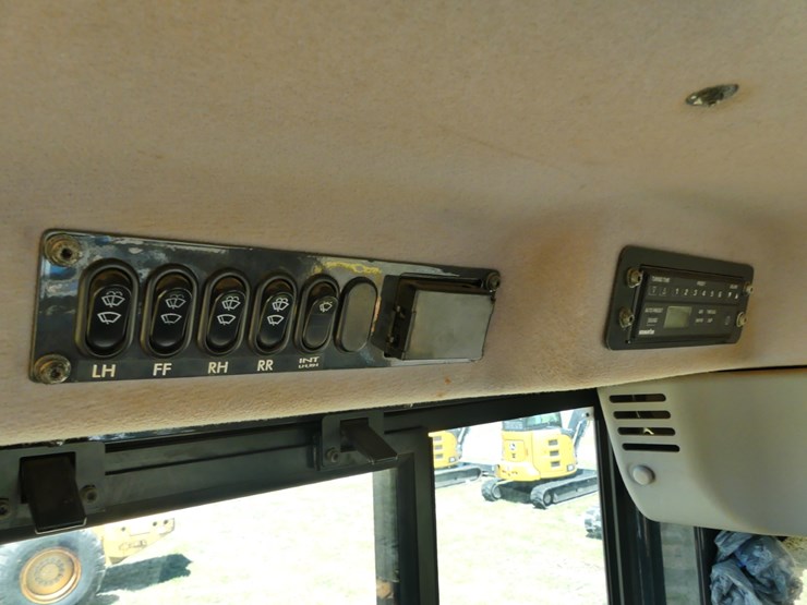 komatsu-d61px-image-16