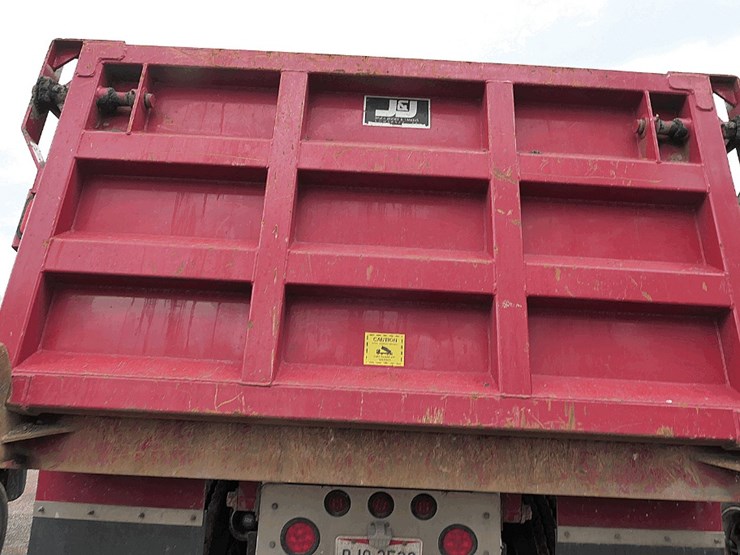 2017-mack-granite-gu713-image-20