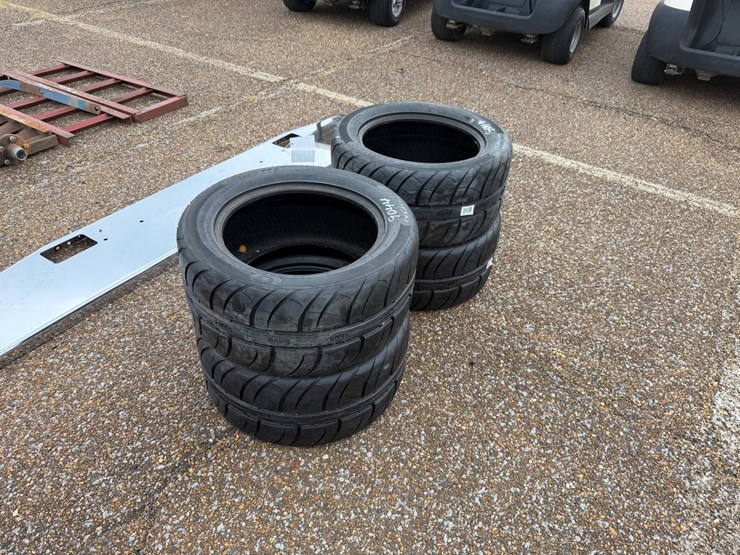 #9044-•-(4)-250/50r15-tires-image-4
