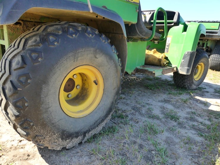 2016-john-deere-gator-image-5