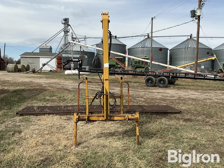 ag-krane-3-pt-crane-lift-image-2