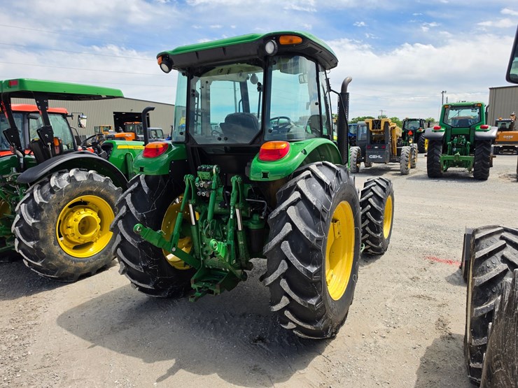 2014-john-deere-6115d-image-6