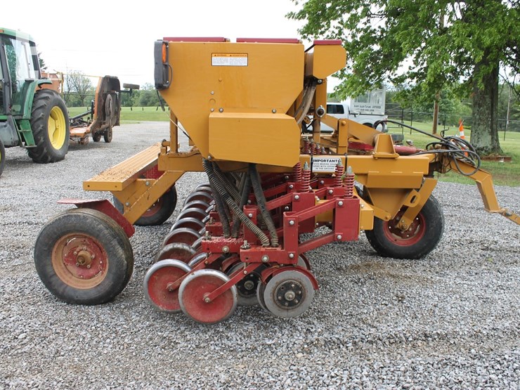 haybuster-107c-image-3