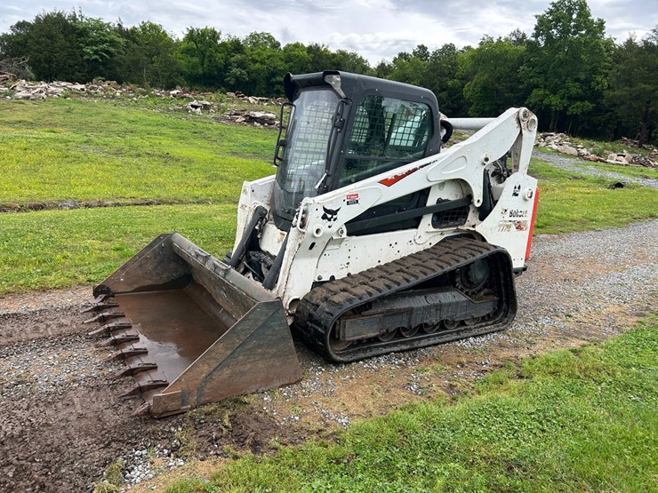 2022-bobcat-t770-image-3
