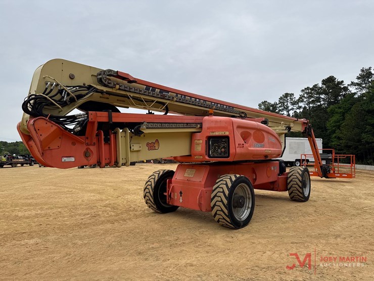 2015-jlg-1250ajp-image-3