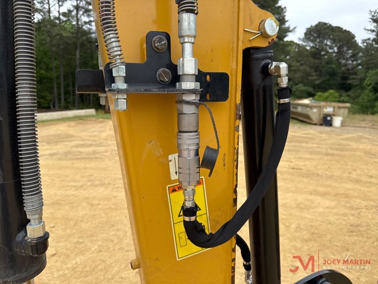 2023-caterpillar-306-cr-image-12