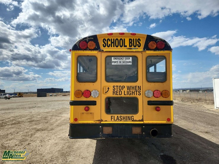 2011-ic-bus-ce-image-41