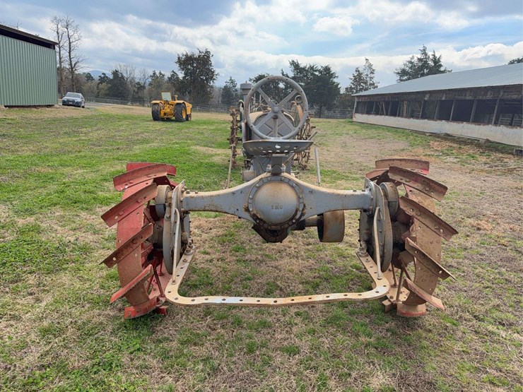 farmall-regular-image-4