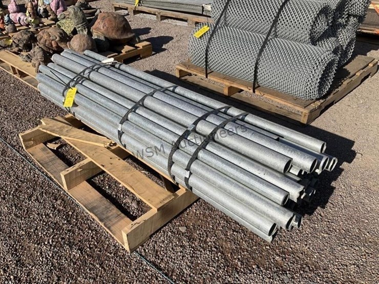 pallet-of-asst-galvanized-posts-image-1
