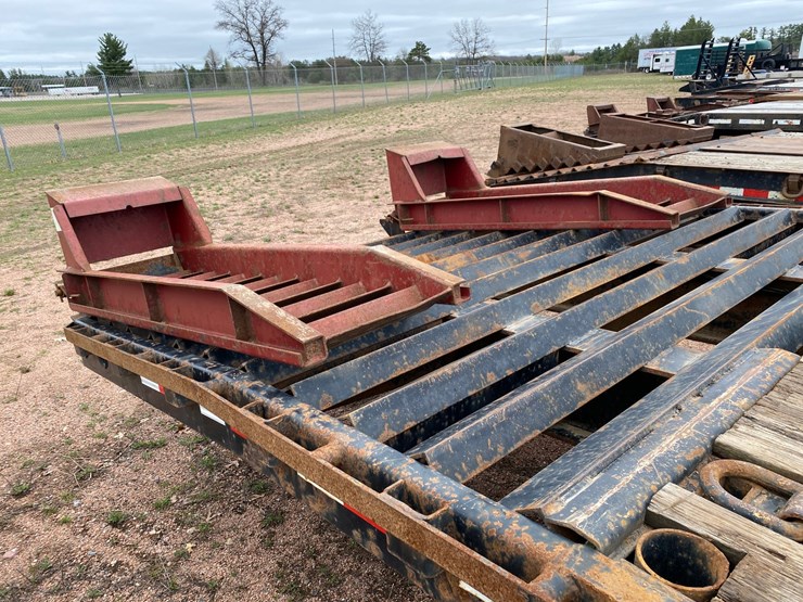 #361-•-2013-towmaster-34'-equipment-tag-trailer-(title-in-delay)-(nitke-yard--mosinee,-wi)-image-17